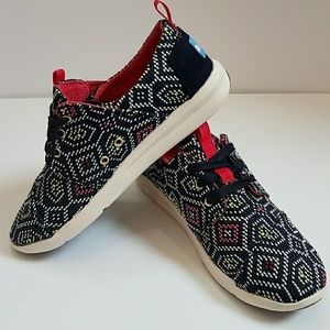 Unique Del Rey sneakers by Toms.